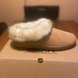 Guide Gear Slippers- new